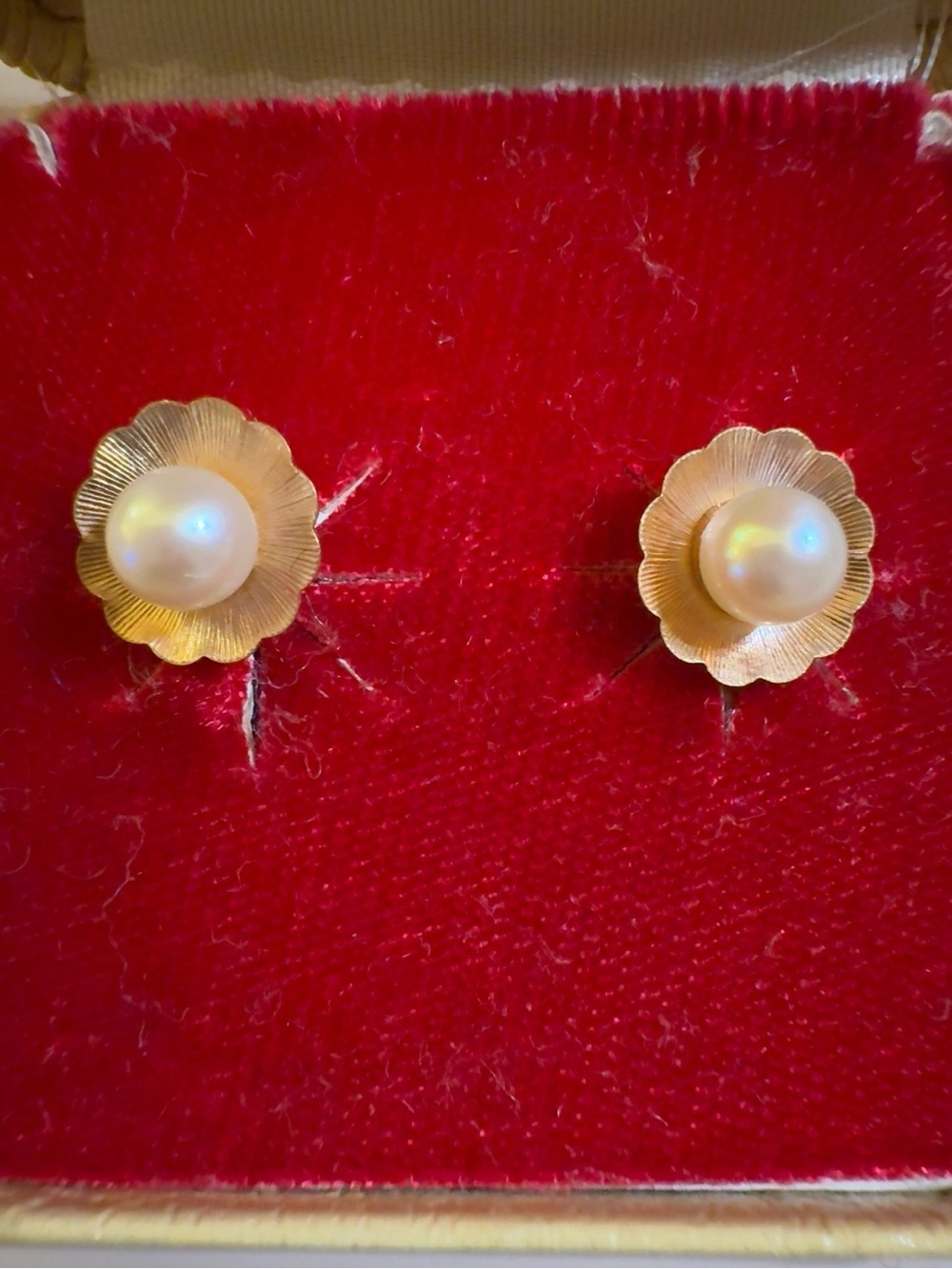 Vintage 14K Gold Cultured Pearl Flower Stud Earrings